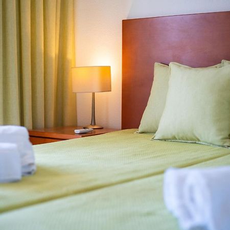 Host Wise - Bright Cozy Flats W Terrace & Pool Apartman Quarteira Kültér fotó