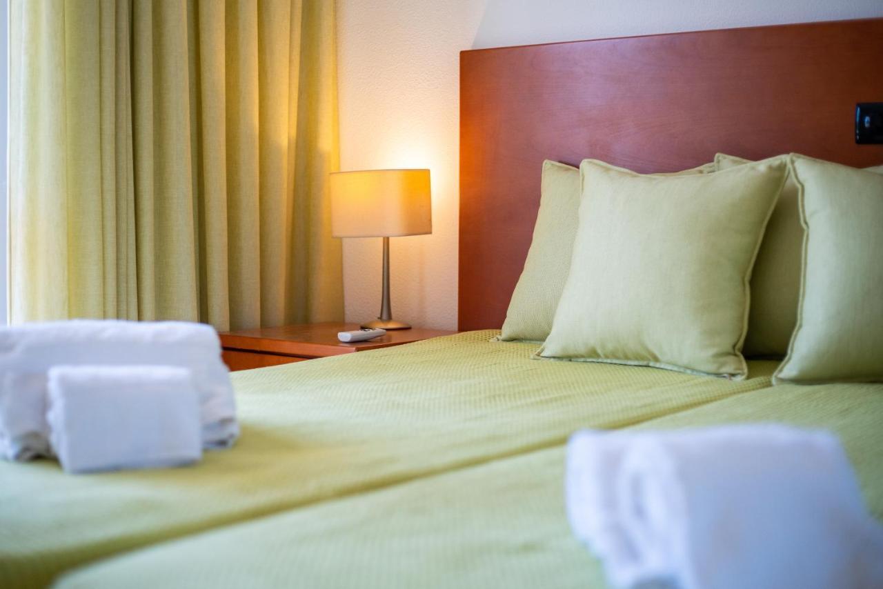 Host Wise - Bright Cozy Flats W Terrace & Pool Apartman Quarteira Kültér fotó