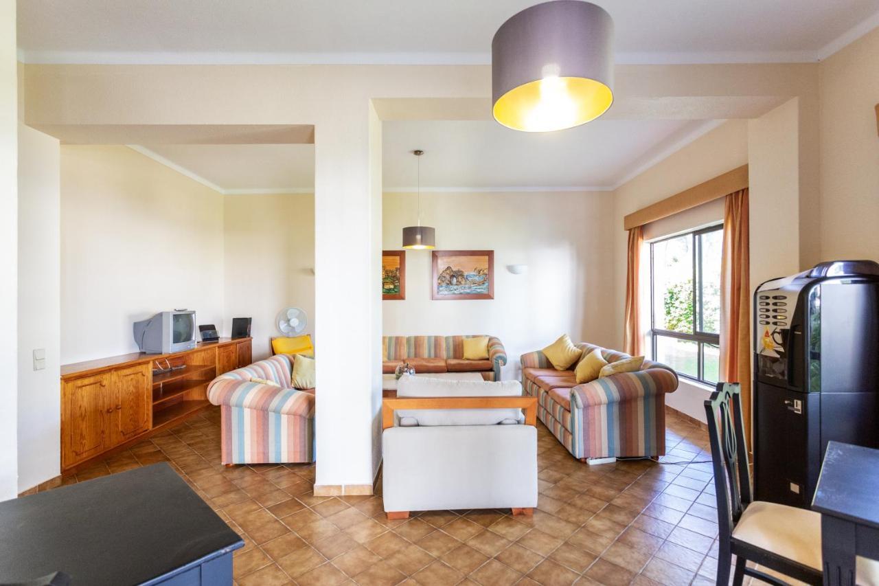 Host Wise - Bright Cozy Flats W Terrace & Pool Apartman Quarteira Kültér fotó